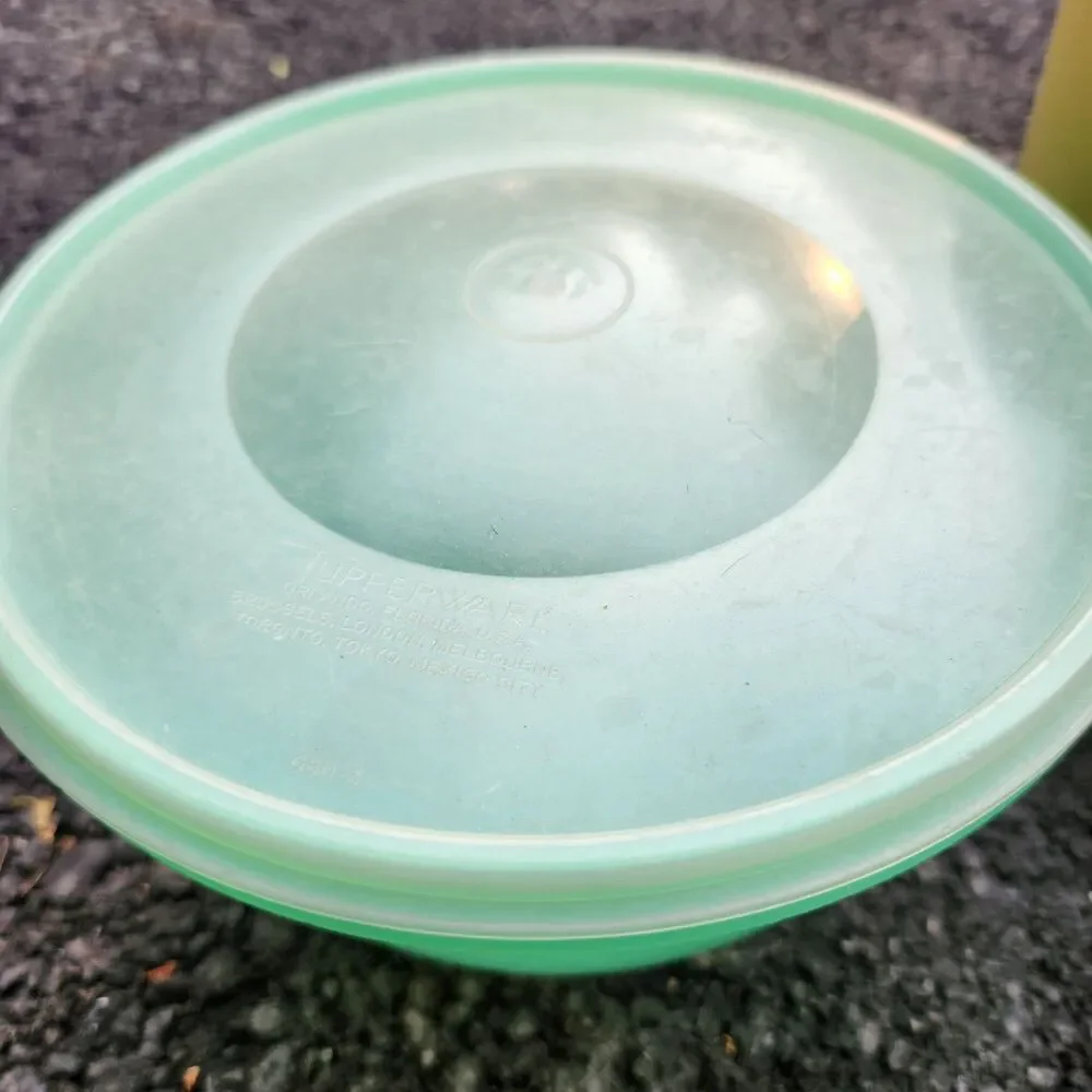 Vintage Tupperware Collection Crisp It , Servalier And Triple Sifter